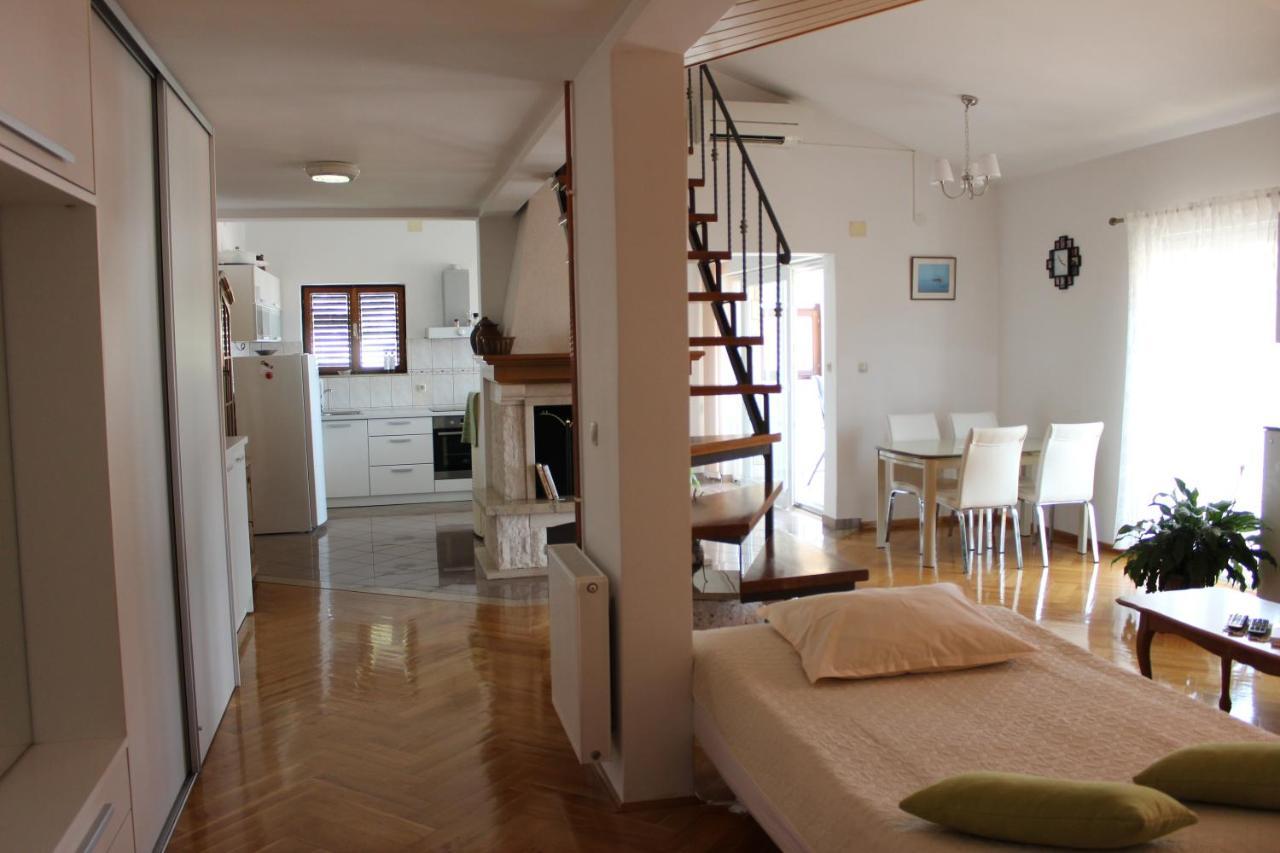 Apartment Benten Дрвеник Экстерьер фото